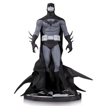 Batman Black and White Statue Jae Lee 20 cm